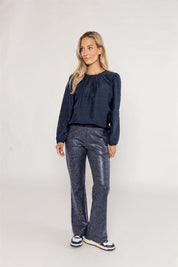 Blouse pleats