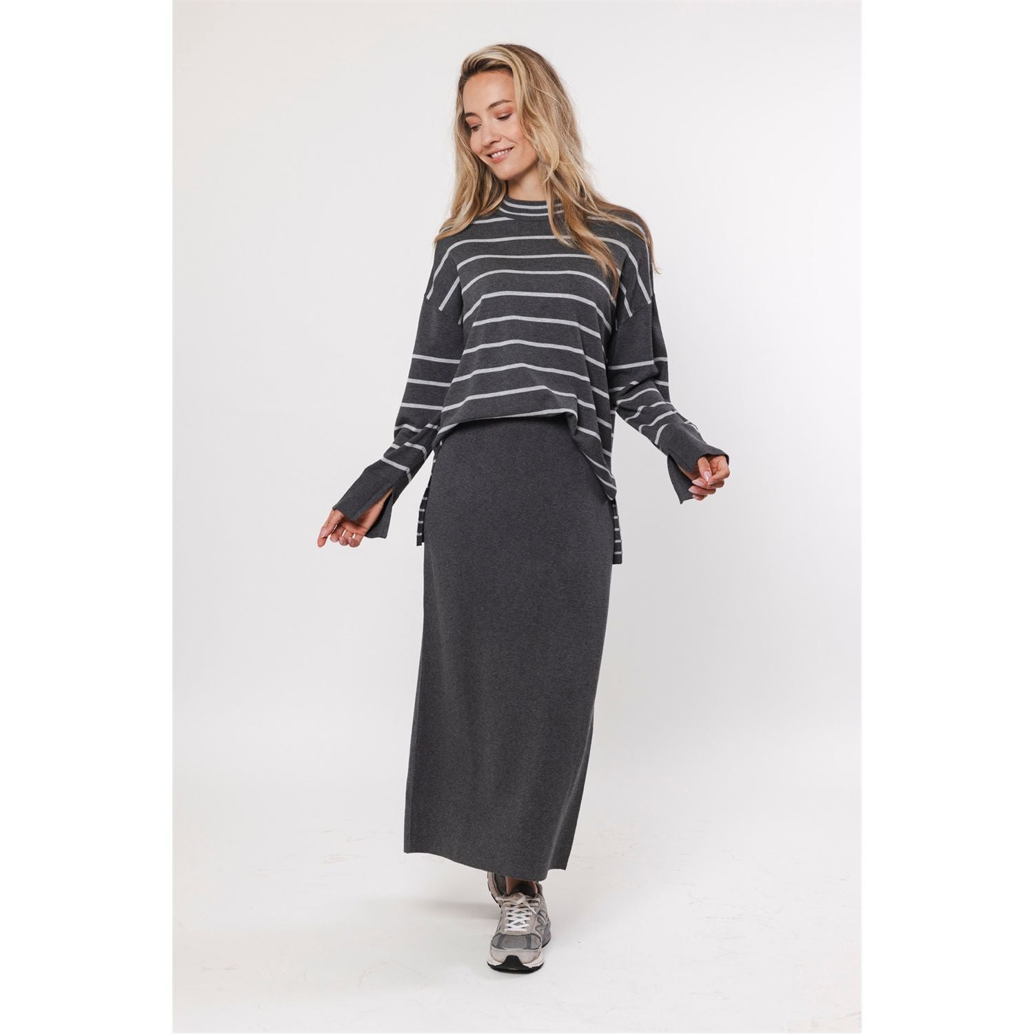 Sweater striped - grey