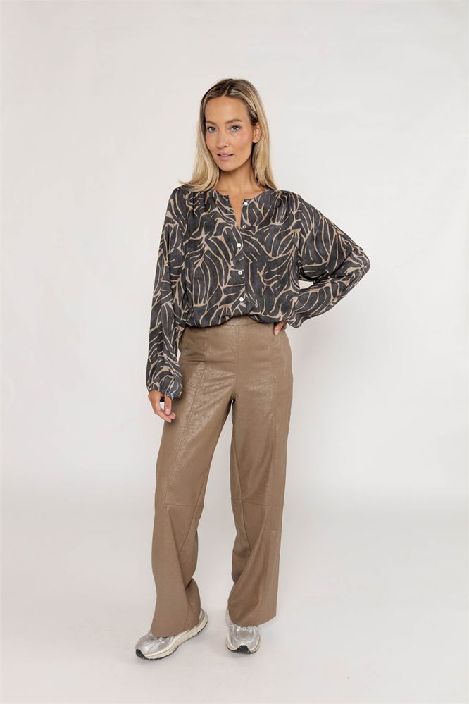 Blouse O-neck