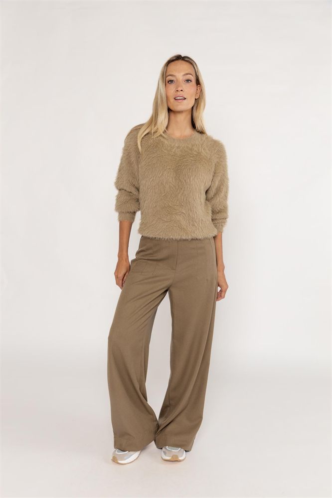 Sweater hairy