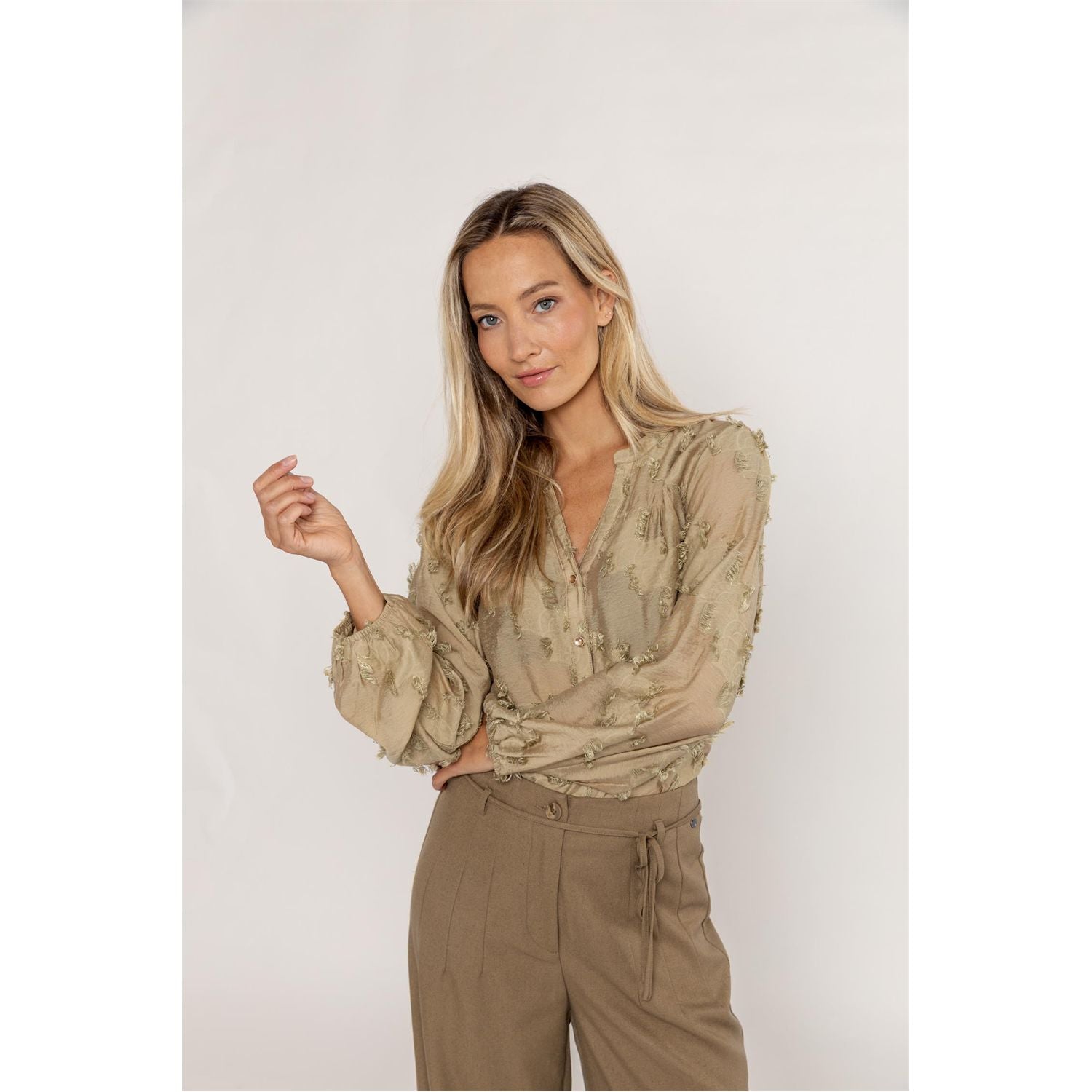Blouse fringes