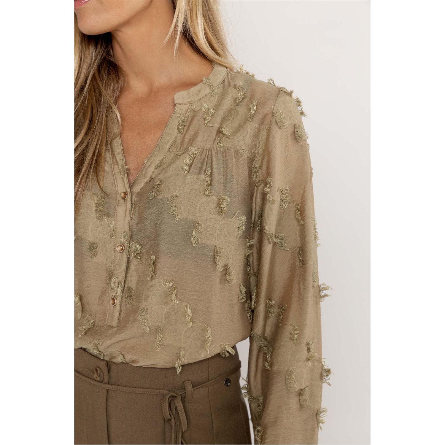 Blouse fringes
