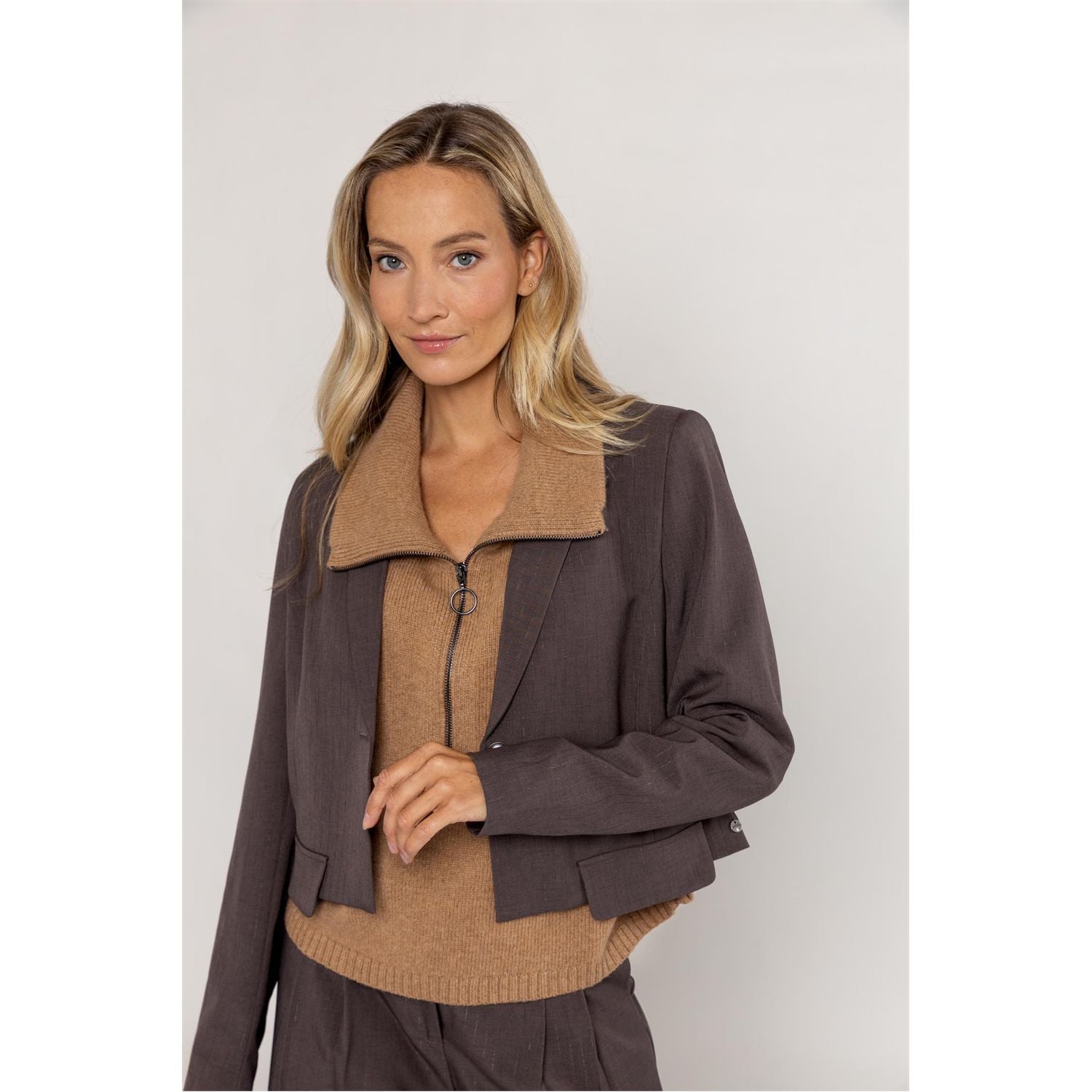 Blazer short