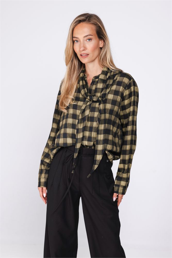 Blouse check scarf