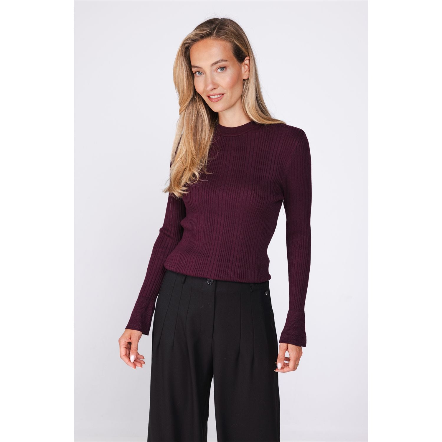 Pullover rib