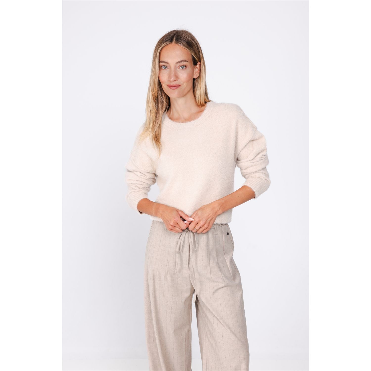 Pullover hairy