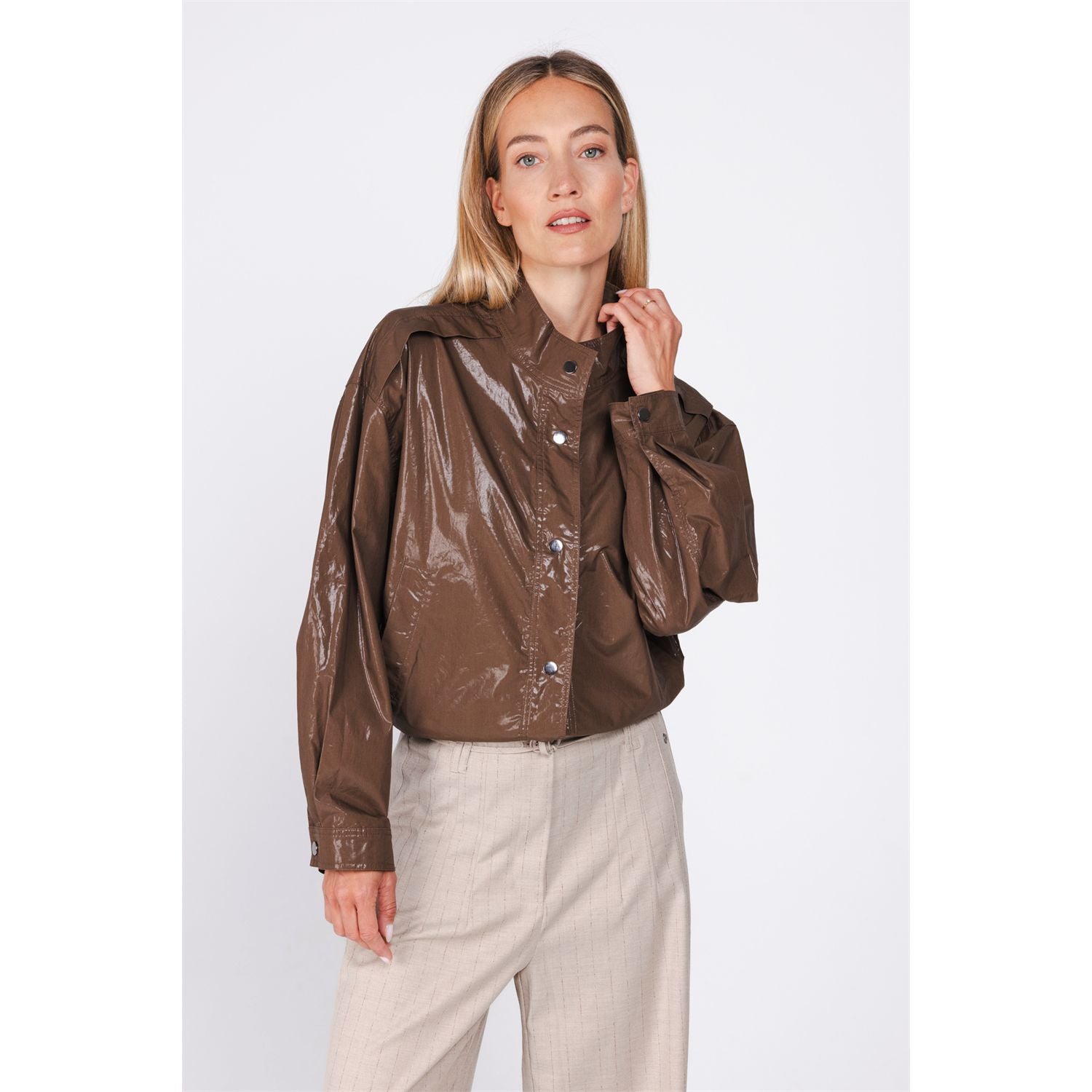 Jacket shiny